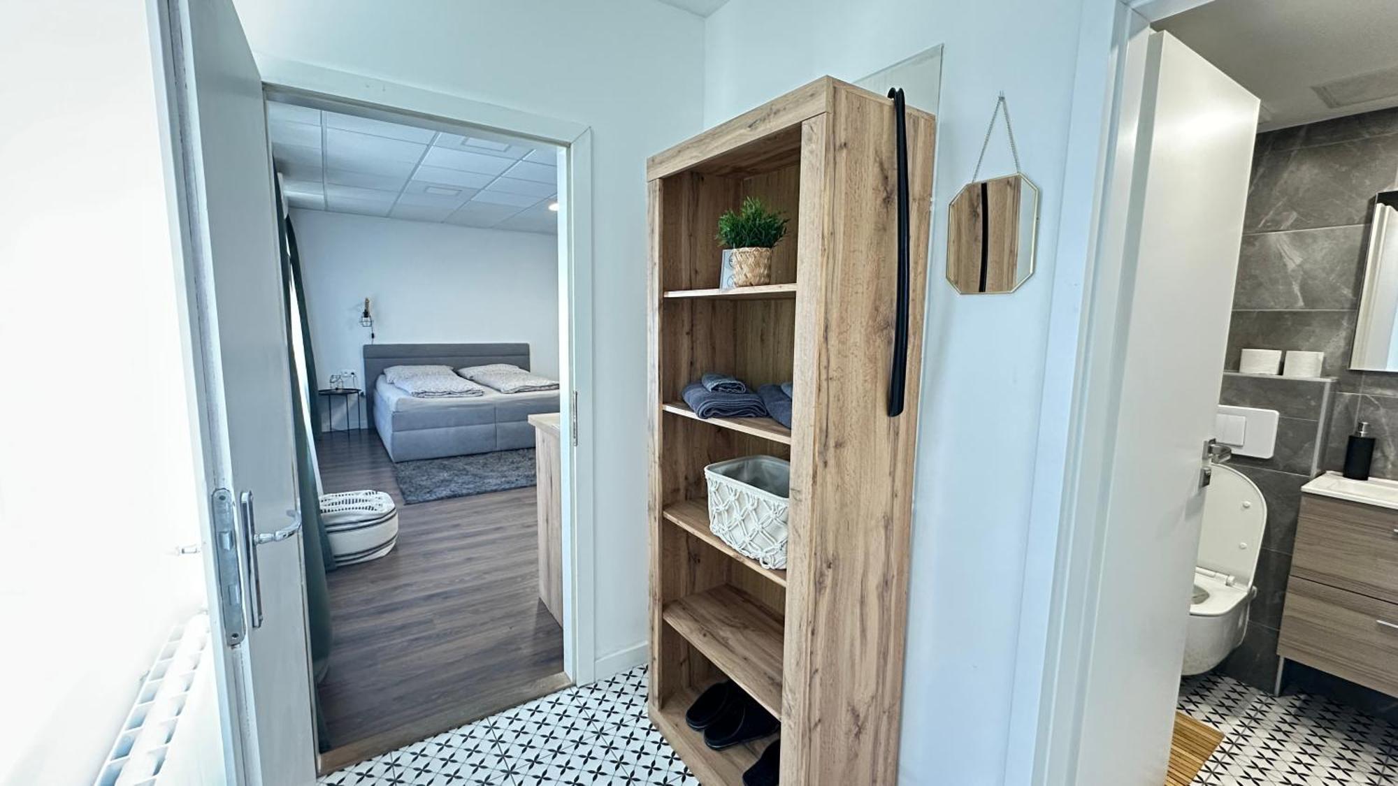 Apartman Vita Lite เตร็นชีน ภายนอก รูปภาพ